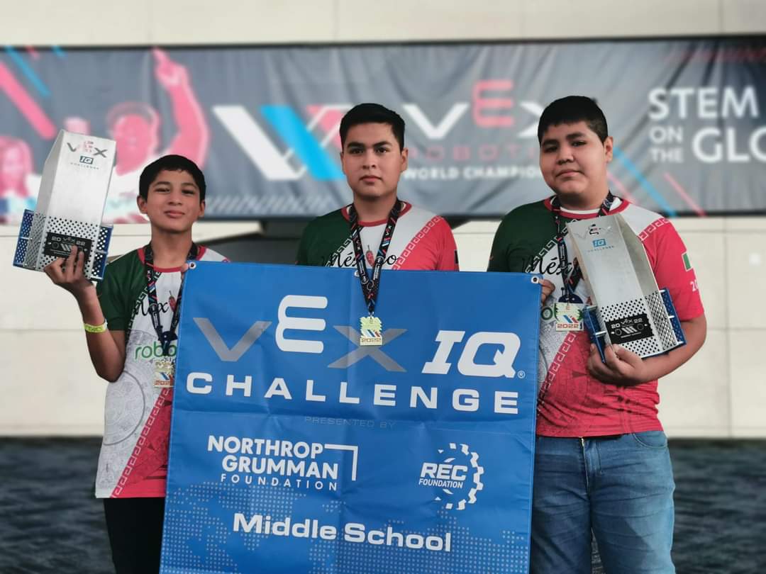 Finaliza con éxito paticipación de equipos Mexicanos en el Campeonato  Mundial de Robótica 2022 - VEX Robotics México